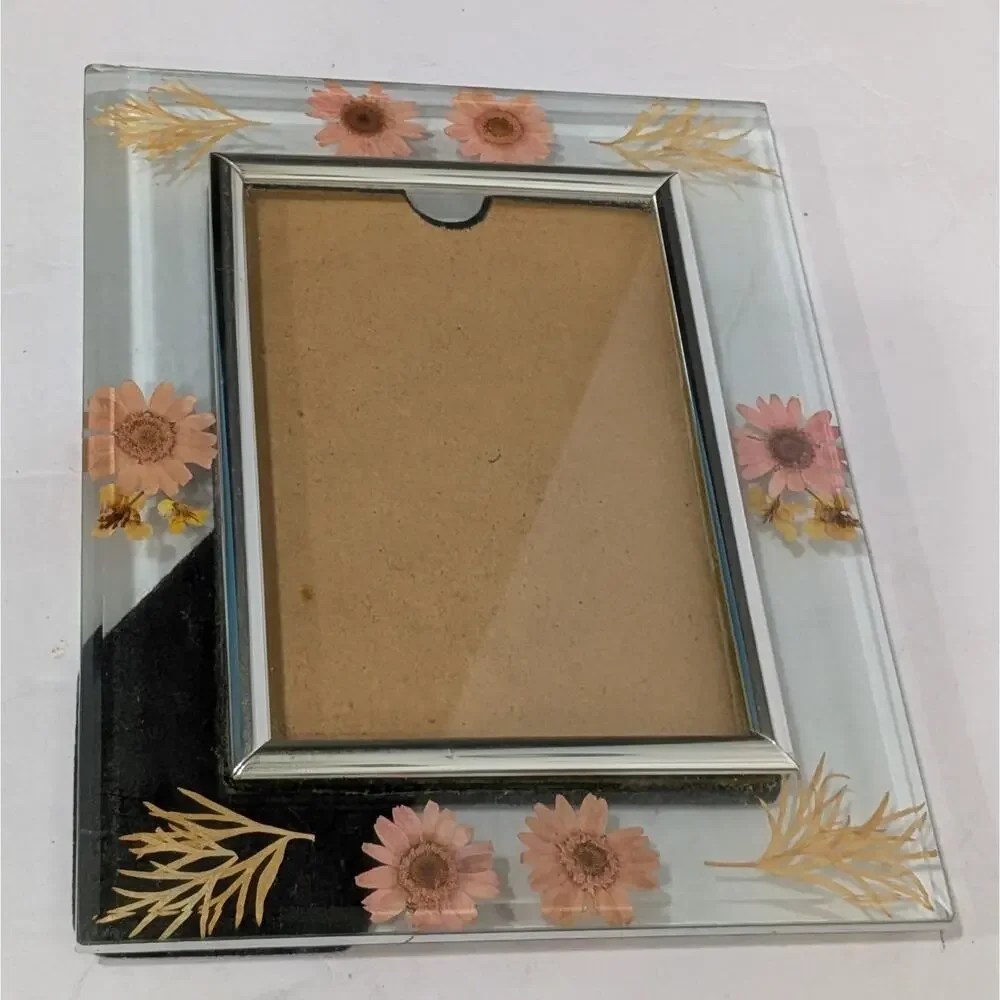 Unbranded vintage pressed